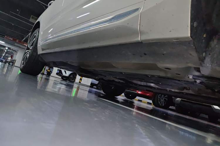 Used Volvo XC60 2021 T5 4x4 Smart Luxury Edition Chassis Front Right