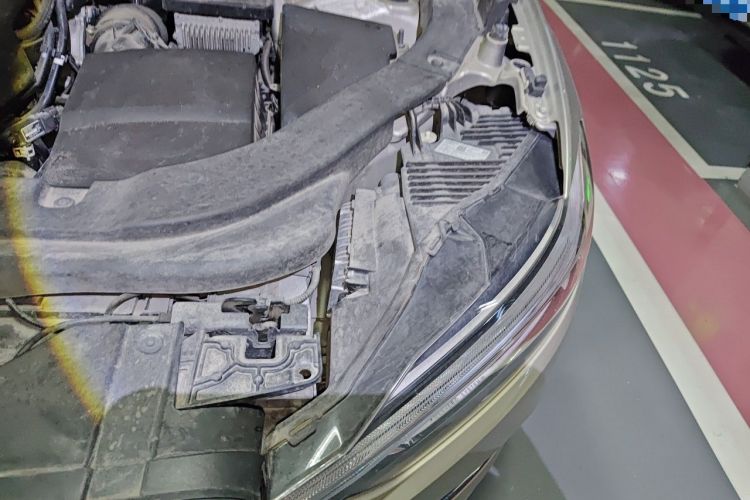 Used Volvo XC60 2021 T5 4x4 Smart Luxury Edition Engine Bay Left
