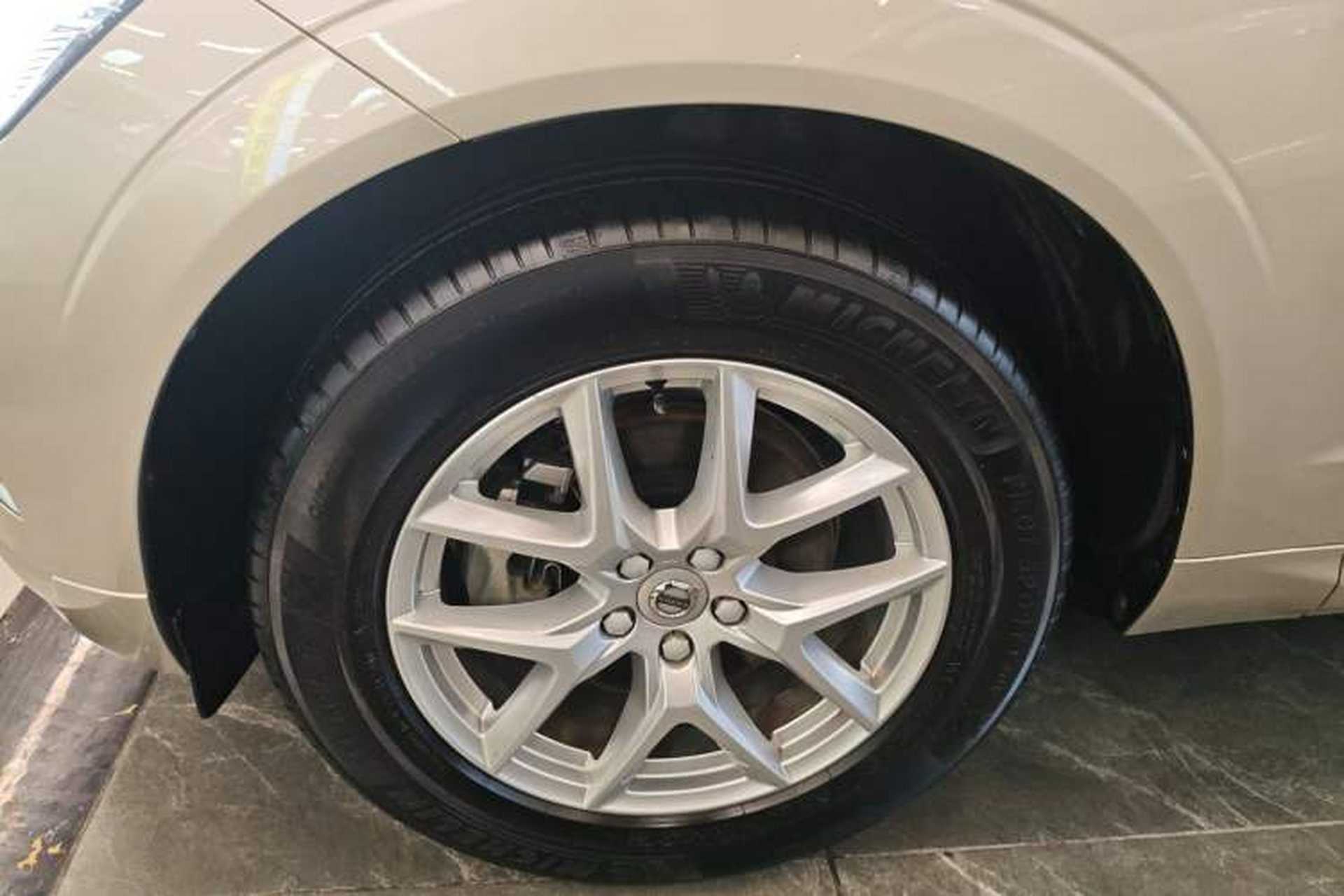 Used Volvo XC60 2021 T5 4x4 Smart Luxury Edition Exterior 3