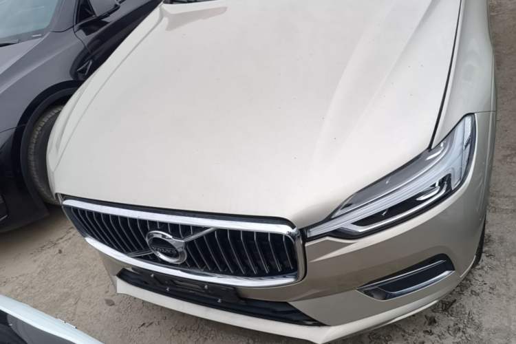 Used Volvo XC60 2021 T5 4x4 Smart Luxury Edition Front