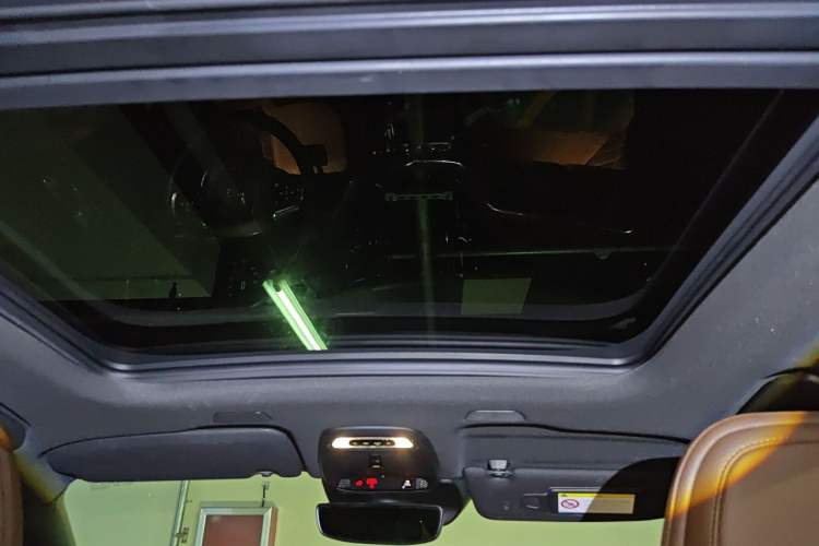Used Volvo XC60 2021 T5 4x4 Smart Luxury Edition Headliner