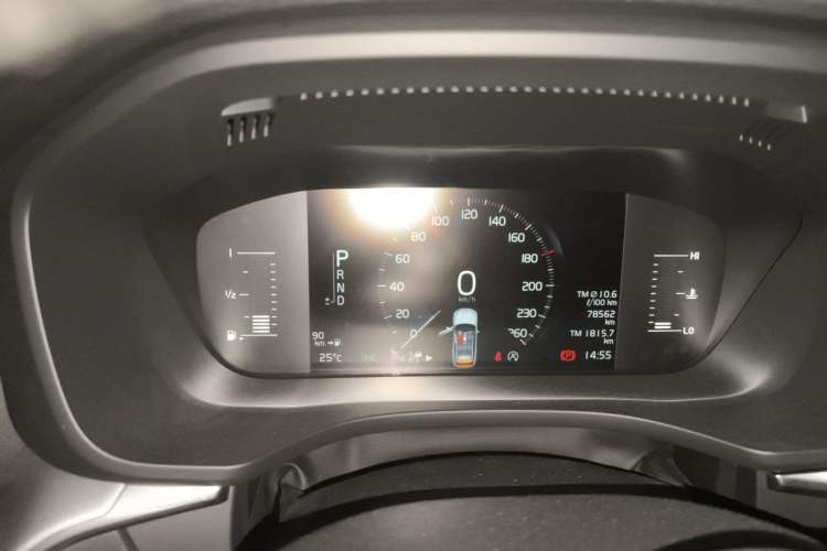 Used Volvo XC60 2021 T5 4x4 Smart Luxury Edition Instrument Cluster