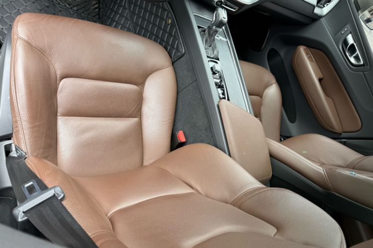 Used Volvo XC60 2021 T5 4x4 Smart Luxury Edition Interior 1