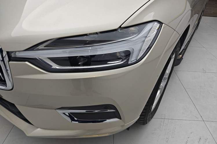 Used Volvo XC60 2021 T5 4x4 Smart Luxury Edition Left Front Headlight