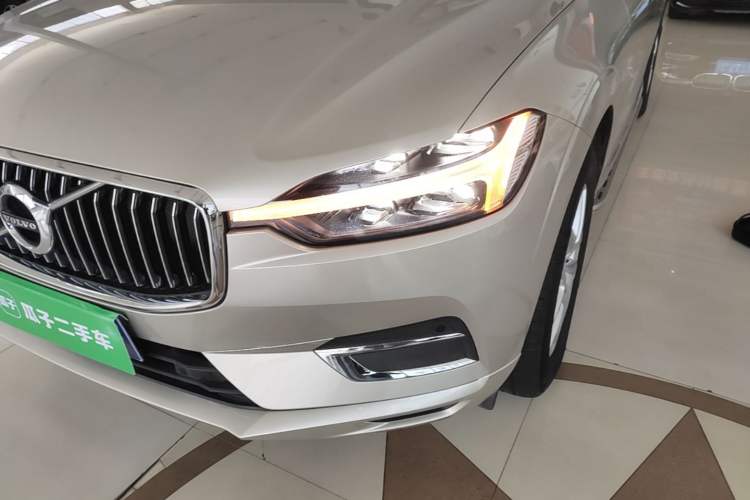 Used Volvo XC60 2021 T5 4x4 Smart Luxury Edition Left Front Headlight