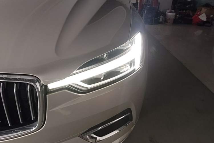 Used Volvo XC60 2021 T5 4x4 Smart Luxury Edition Left Front Headlight