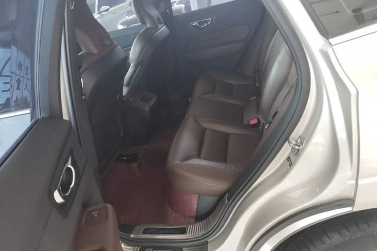 Used Volvo XC60 2021 T5 4x4 Smart Luxury Edition Left Rear Seat