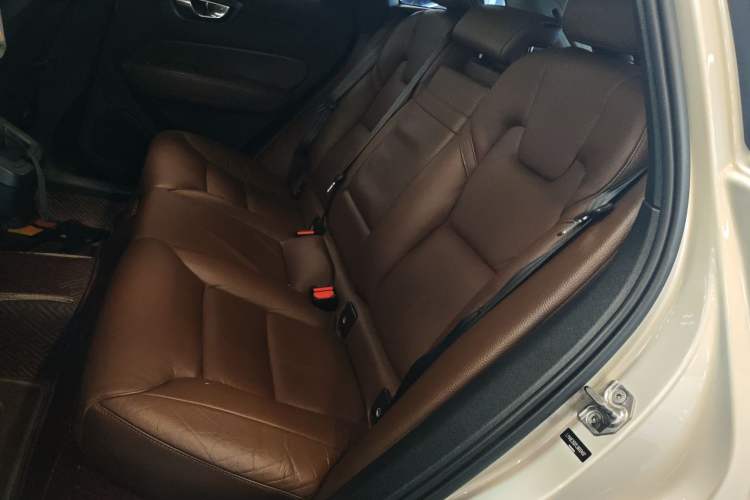 Used Volvo XC60 2021 T5 4x4 Smart Luxury Edition Left Rear Seat