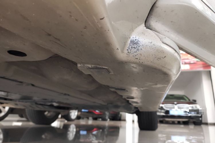 Used Volvo XC60 2021 T5 4x4 Smart Luxury Edition Left Side Sill