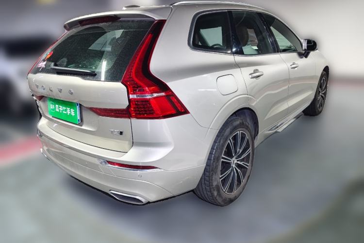 Used Volvo XC60 2021 T5 4x4 Smart Luxury Edition Rear Right 45 Deg