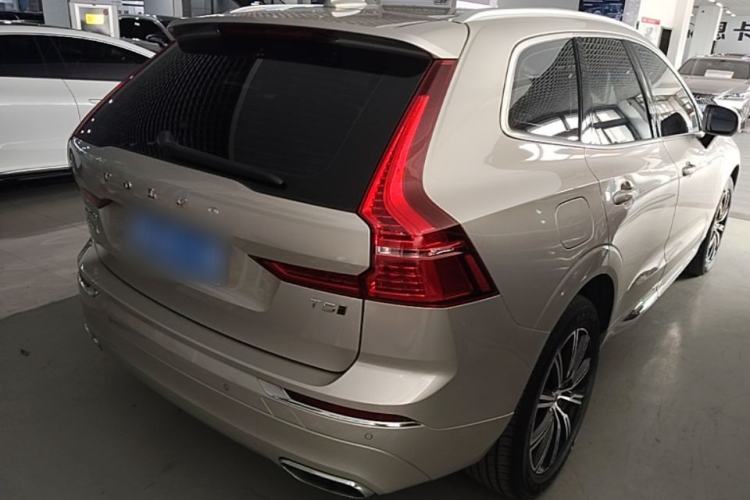 Used Volvo XC60 2021 T5 4x4 Smart Luxury Edition Rear Right 45 Deg