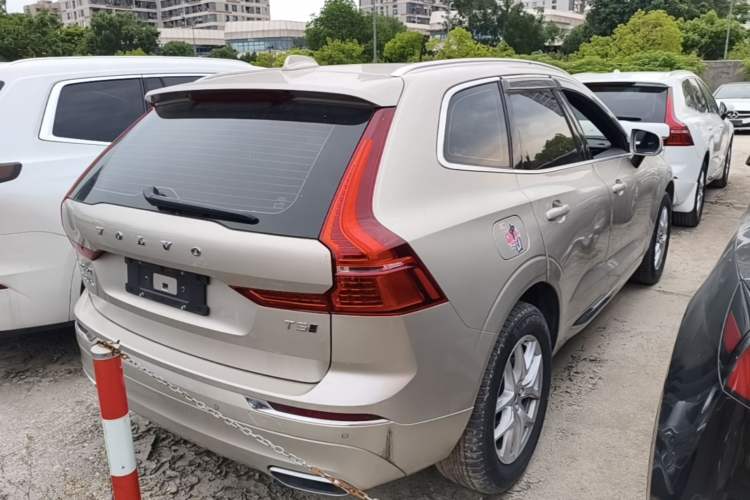 Used Volvo XC60 2021 T5 4x4 Smart Luxury Edition Rear Right 45 Deg