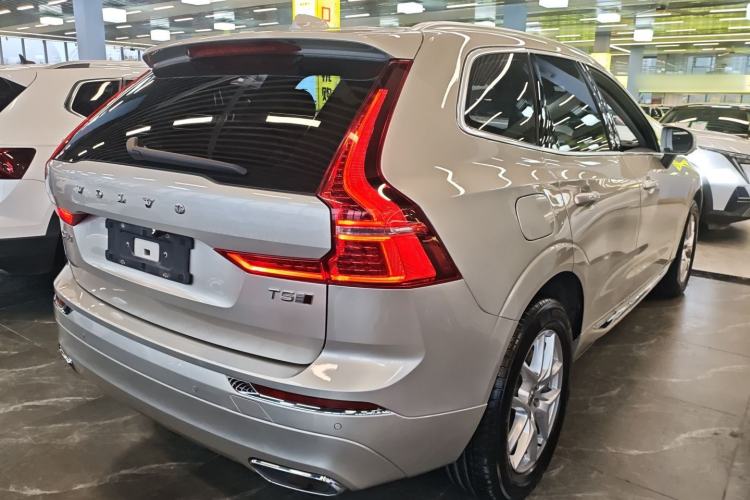 Used Volvo XC60 2021 T5 4x4 Smart Luxury Edition Rear Right 45 Deg