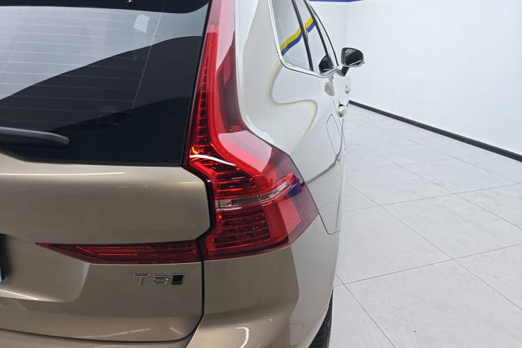 Used Volvo XC60 2021 T5 4x4 Smart Luxury Edition Right Rear Taillight