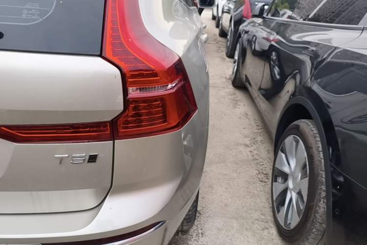 Used Volvo XC60 2021 T5 4x4 Smart Luxury Edition Right Rear Taillight