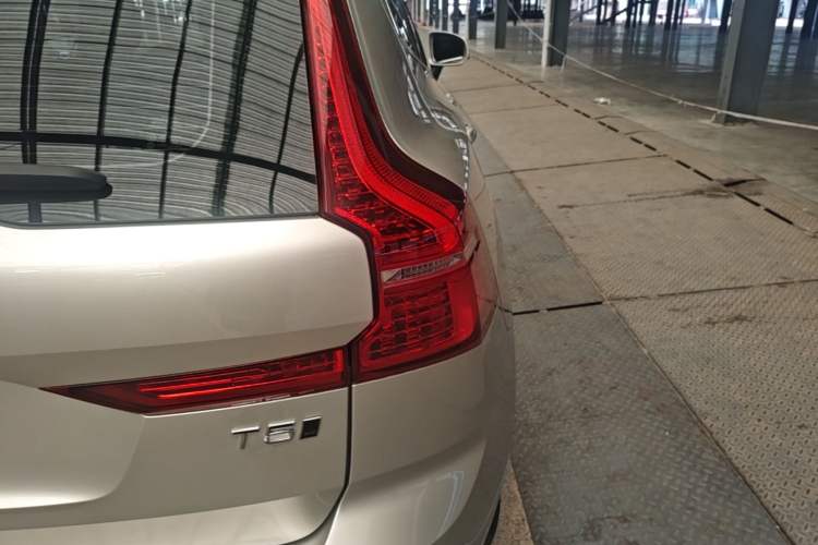 Used Volvo XC60 2021 T5 4x4 Smart Luxury Edition Right Rear Taillight