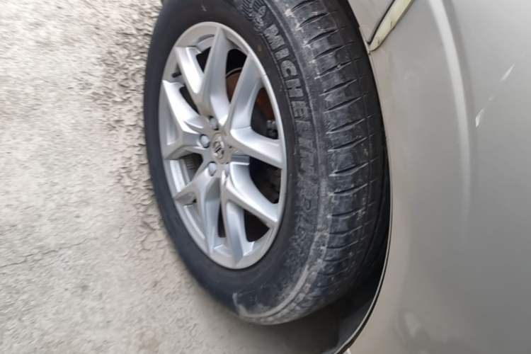 Used Volvo XC60 2021 T5 4x4 Smart Luxury Edition Right Rear Wheel Hub