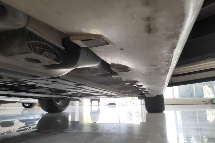 Used Volvo XC60 2021 T5 4x4 Smart Luxury Edition Right Side Sill