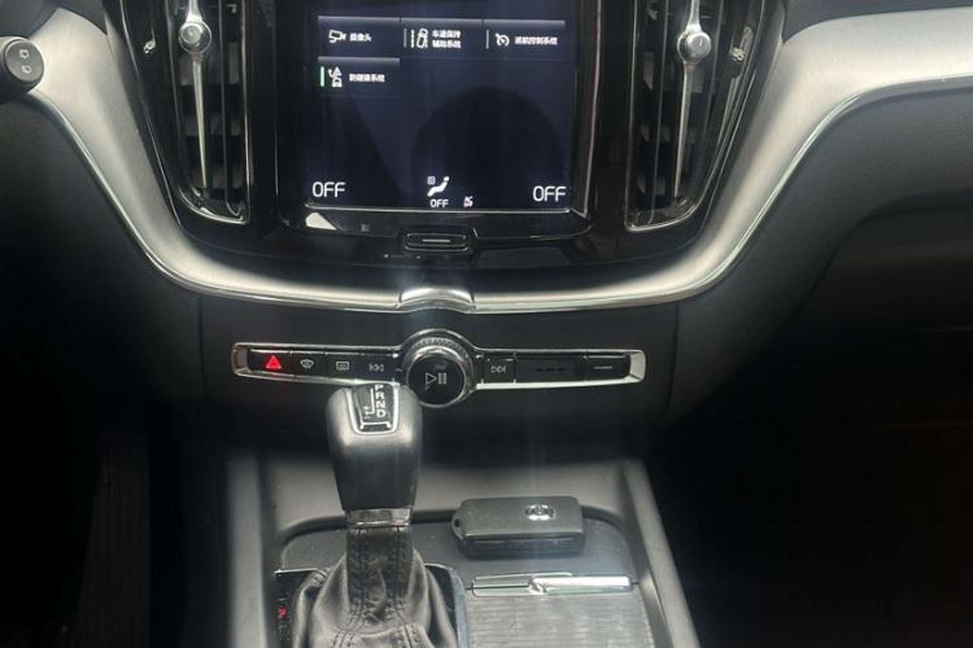 Used Volvo XC60 2021 T5 4x4 Smart Luxury Edition Audio And AC Panel