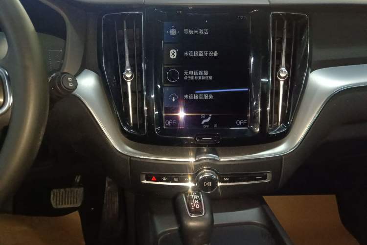 Used Volvo XC60 2021 T5 4x4 Smart Luxury Edition Audio And AC Panel
