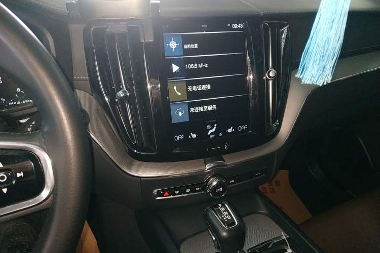 Used Volvo XC60 2021 T5 4x4 Smart Luxury Edition Audio And AC Panel