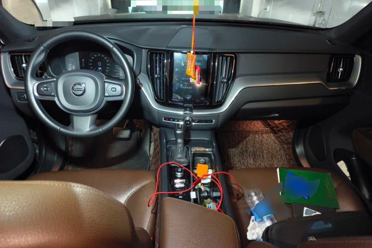 Used Volvo XC60 2021 T5 4x4 Smart Luxury Edition Center Console