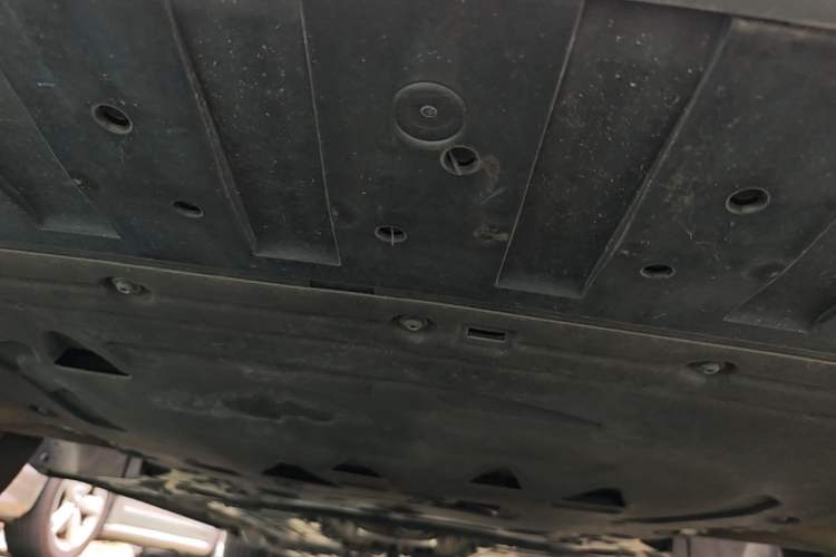 Used Volvo XC60 2021 T5 4x4 Smart Luxury Edition Chassis Front
