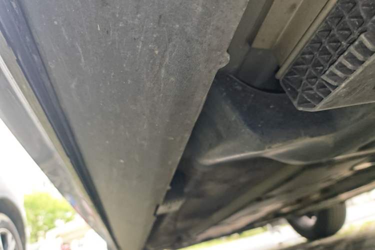 Used Volvo XC60 2021 T5 4x4 Smart Luxury Edition Chassis Rear Left