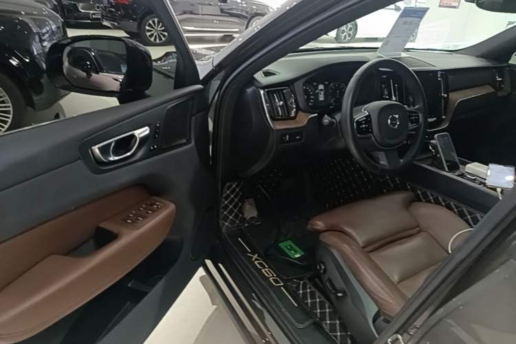 Used Volvo XC60 2021 T5 4x4 Zhiya Luxury Edition Driver Seat
