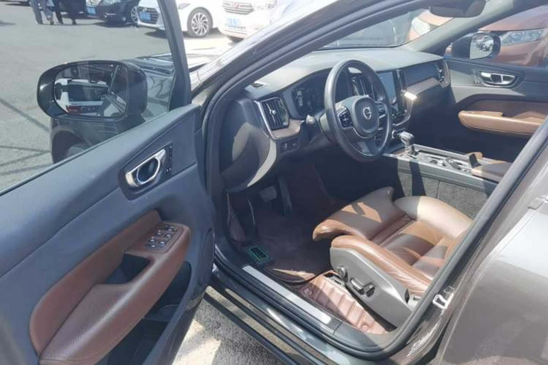Used Volvo XC60 2021 T5 4x4 Smart Luxury Edition Driver Seat