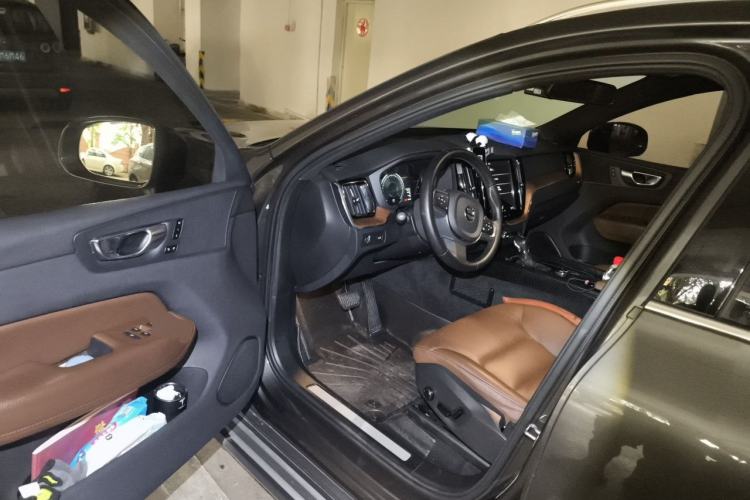 Used Volvo XC60 2021 T5 4x4 Zhiyi Sport Edition Driver Seat