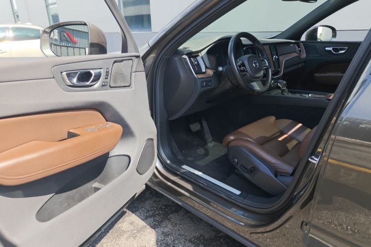 Used Volvo XC60 2021 T5 4x4 Zhiya Luxury Edition Driver Seat