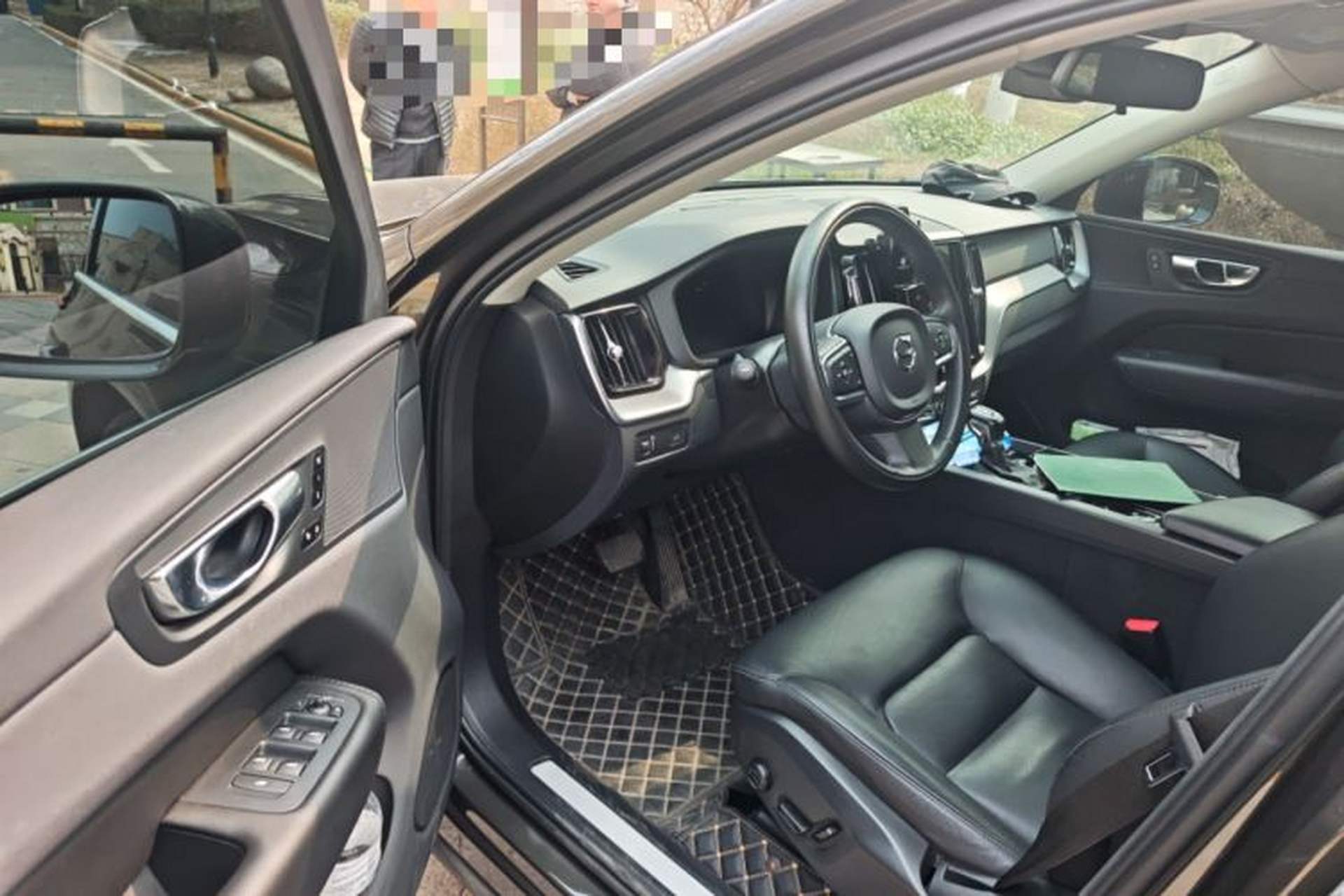 Used Volvo XC60 2021 T5 4x4 Smart Luxury Edition Driver Seat