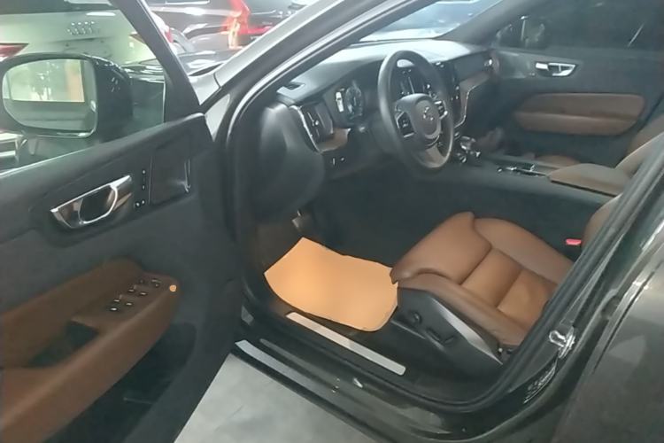 Used Volvo XC60 2021 T5 4x4 Zhiya Luxury Edition Driver Seat