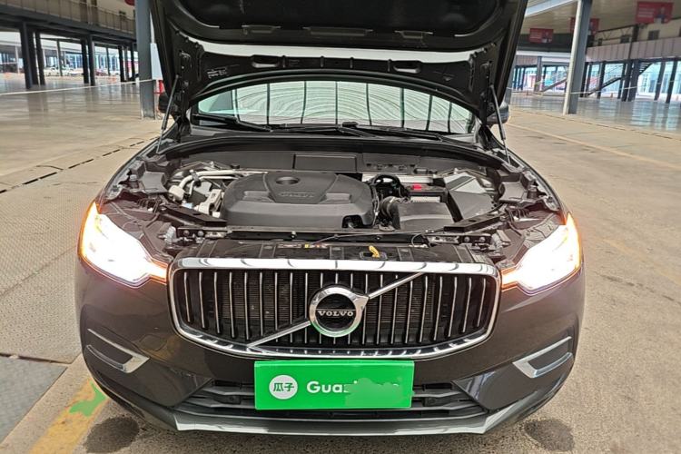 Used Volvo XC60 2021 T5 4x4 Smart Luxury Edition Engine Bay