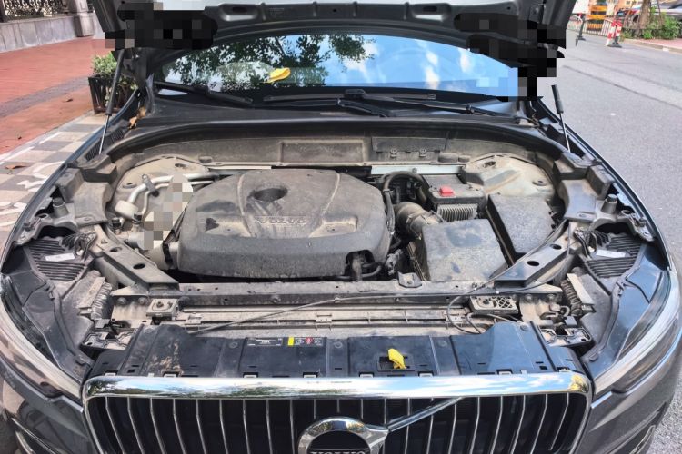Used Volvo XC60 2021 T5 4x4 Smart Luxury Edition Engine Bay