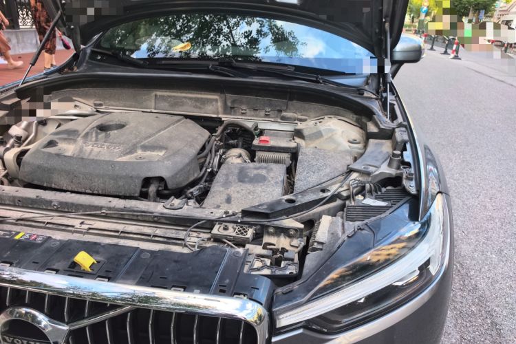 Used Volvo XC60 2021 T5 4x4 Smart Luxury Edition Engine Bay Left