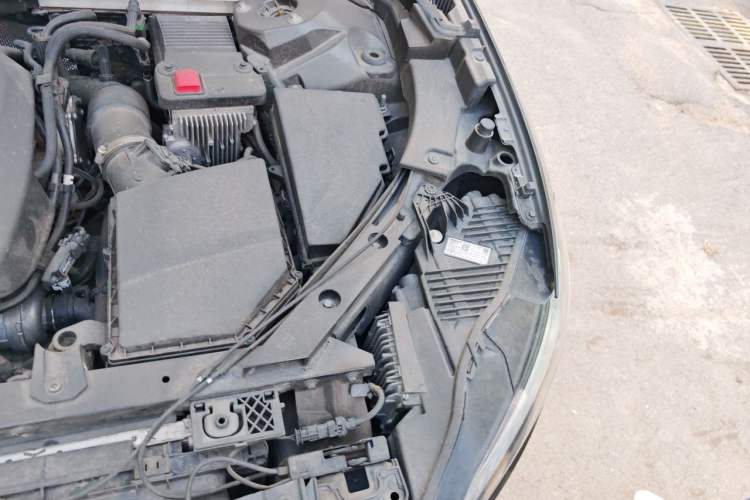 Used Volvo XC60 2021 T5 4x4 Smart Luxury Edition Engine Bay Left