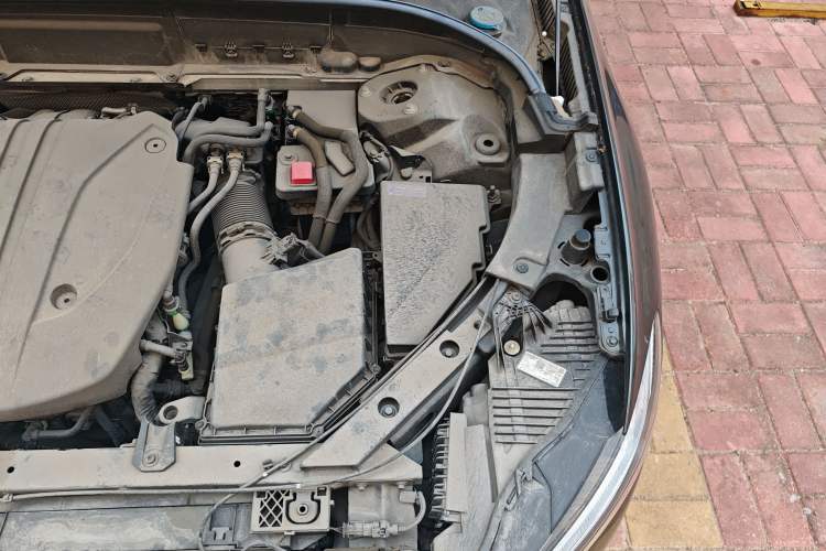 Used Volvo XC60 2021 T5 4x4 Smart Luxury Edition Engine Bay Left