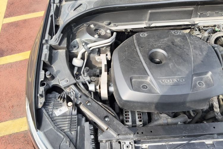 Used Volvo XC60 2021 T5 4x4 Smart Luxury Edition Engine Bay Right
