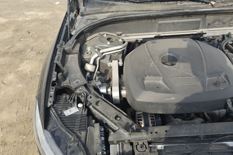 Used Volvo XC60 2021 T5 4x4 Smart Luxury Edition Engine Bay Right