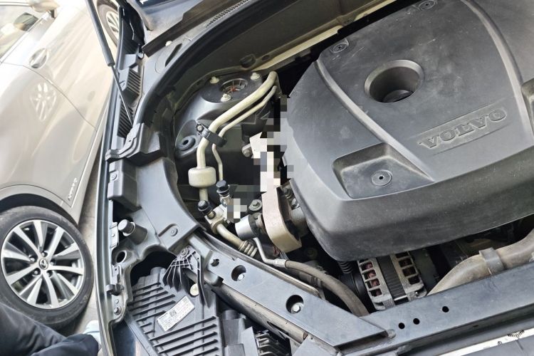 Used Volvo XC60 2021 T5 4x4 Smart Luxury Edition Engine Bay Right