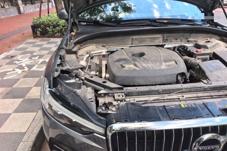 Used Volvo XC60 2021 T5 4x4 Smart Luxury Edition Engine Bay Right