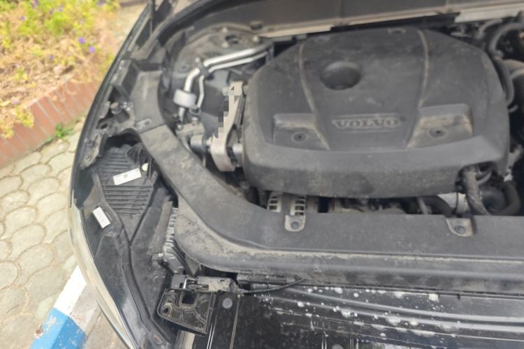Used Volvo XC60 2021 T5 4x4 Smart Luxury Edition Engine Bay Right