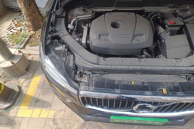 Used Volvo XC60 2021 T5 4x4 Smart Luxury Edition Engine Bay Right
