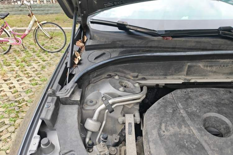 Used Volvo XC60 2021 T5 4x4 Smart Luxury Edition Engine Bay Right
