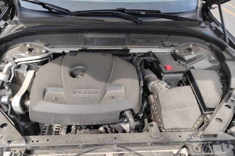 Used Volvo XC60 2021 T5 4x4 Smart Luxury Edition Engine Bay