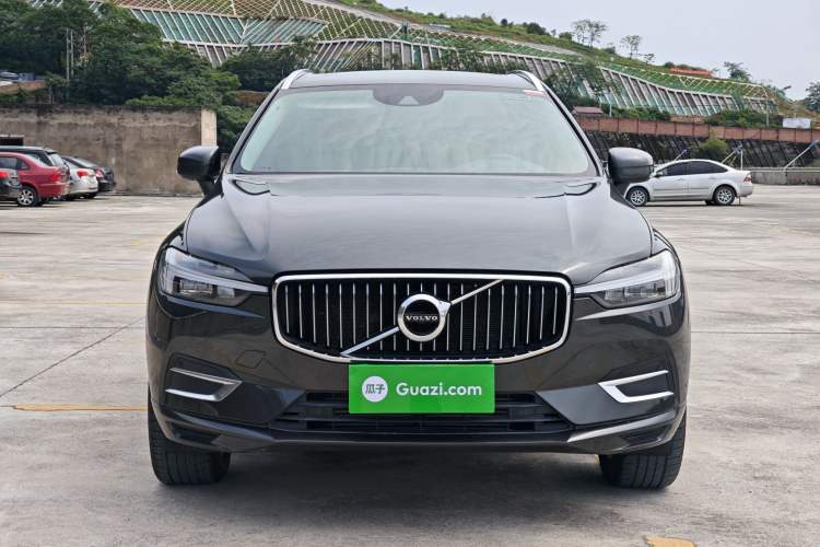 Used Volvo XC60 2021 T5 4x4 Smart Luxury Edition Exterior 1