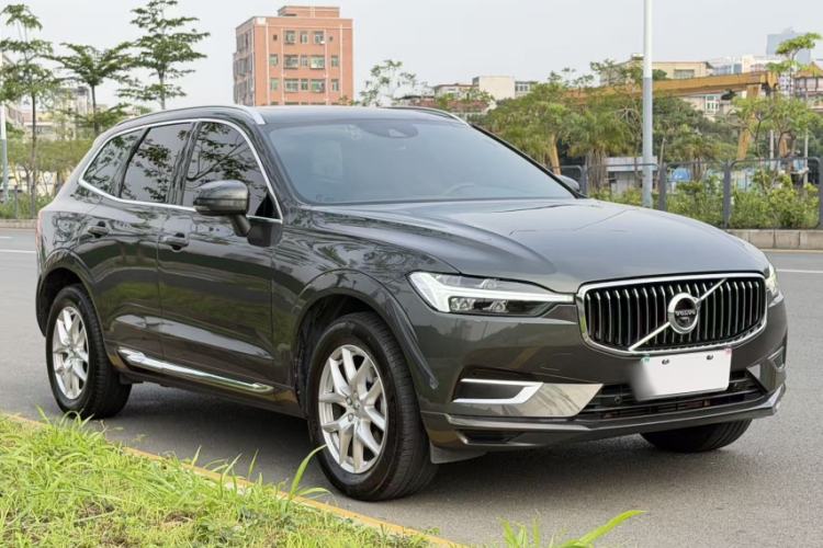 Used Volvo XC60 2021 T5 4x4 Smart Luxury Edition Exterior 1