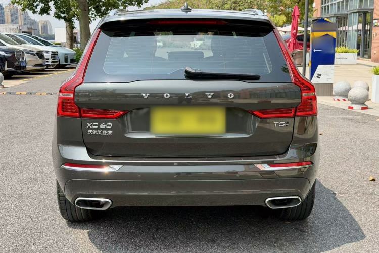 Used Volvo XC60 2021 T5 4x4 Smart Luxury Edition Exterior 1